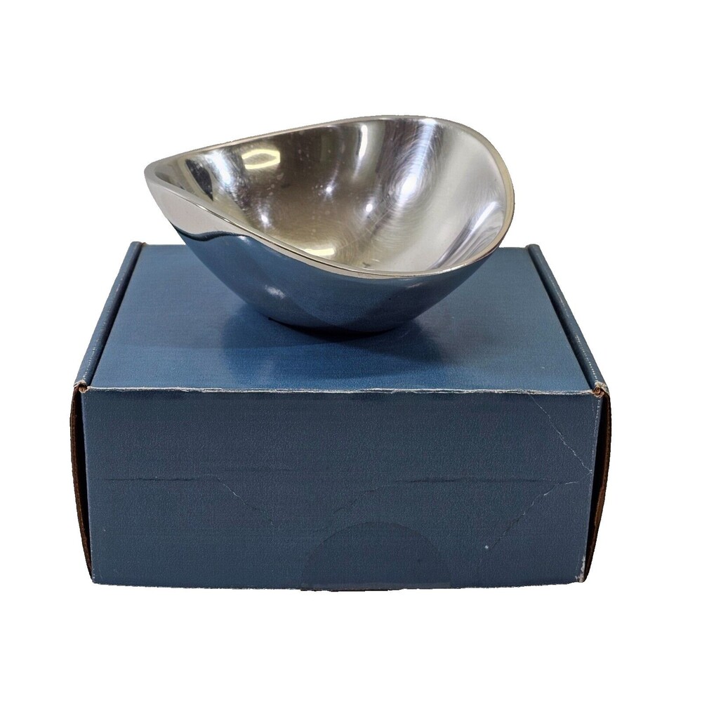 NAMBE Silver Metal Butterfly Decorative Bowl 567 1967 Made in USA 7" W x 3"‎ H